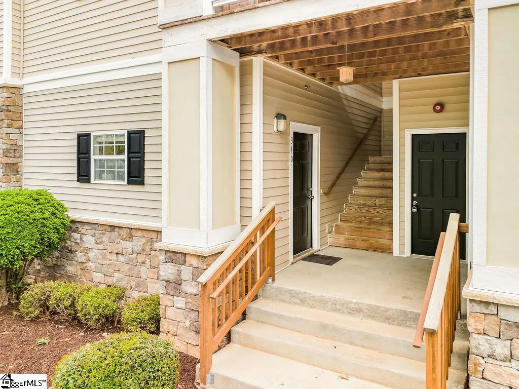 340 Easterlin Way