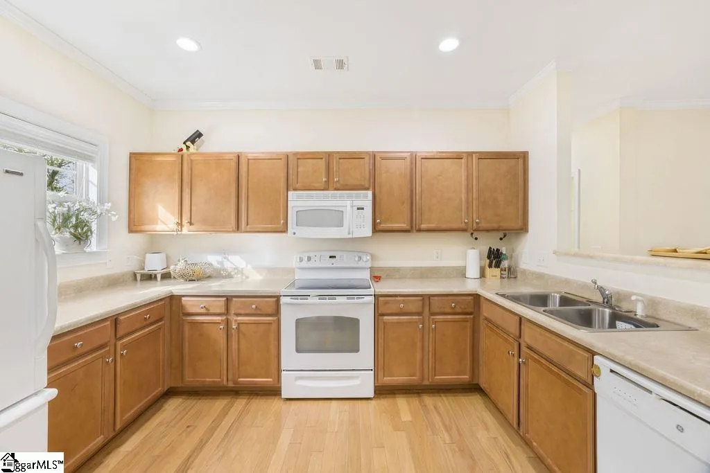 Property image 5 at 340 Easterlin Way, Greenville, SC 29607