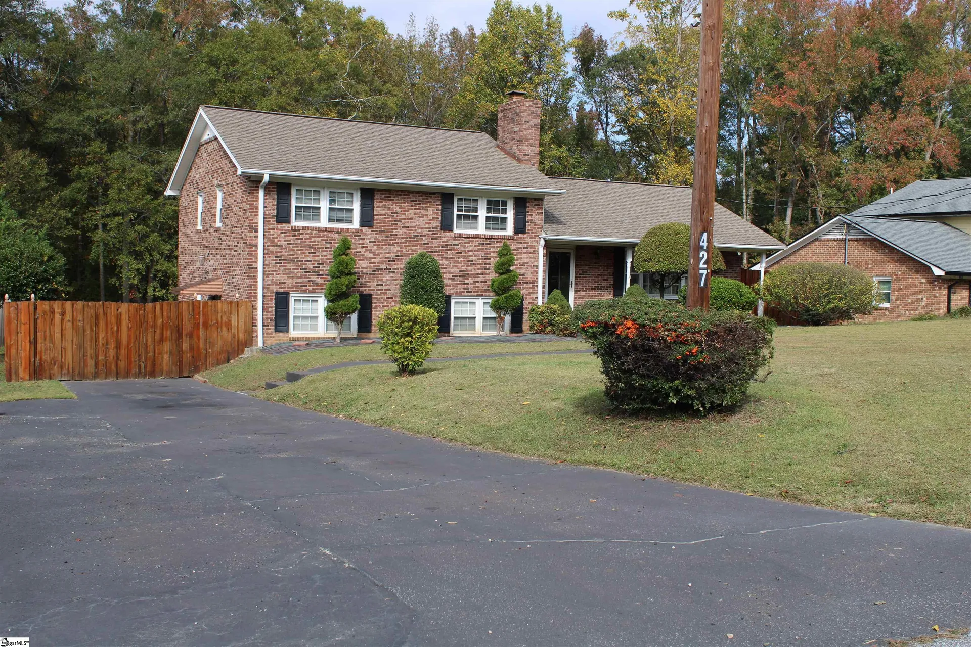 Orchard Acres, Taylors Community