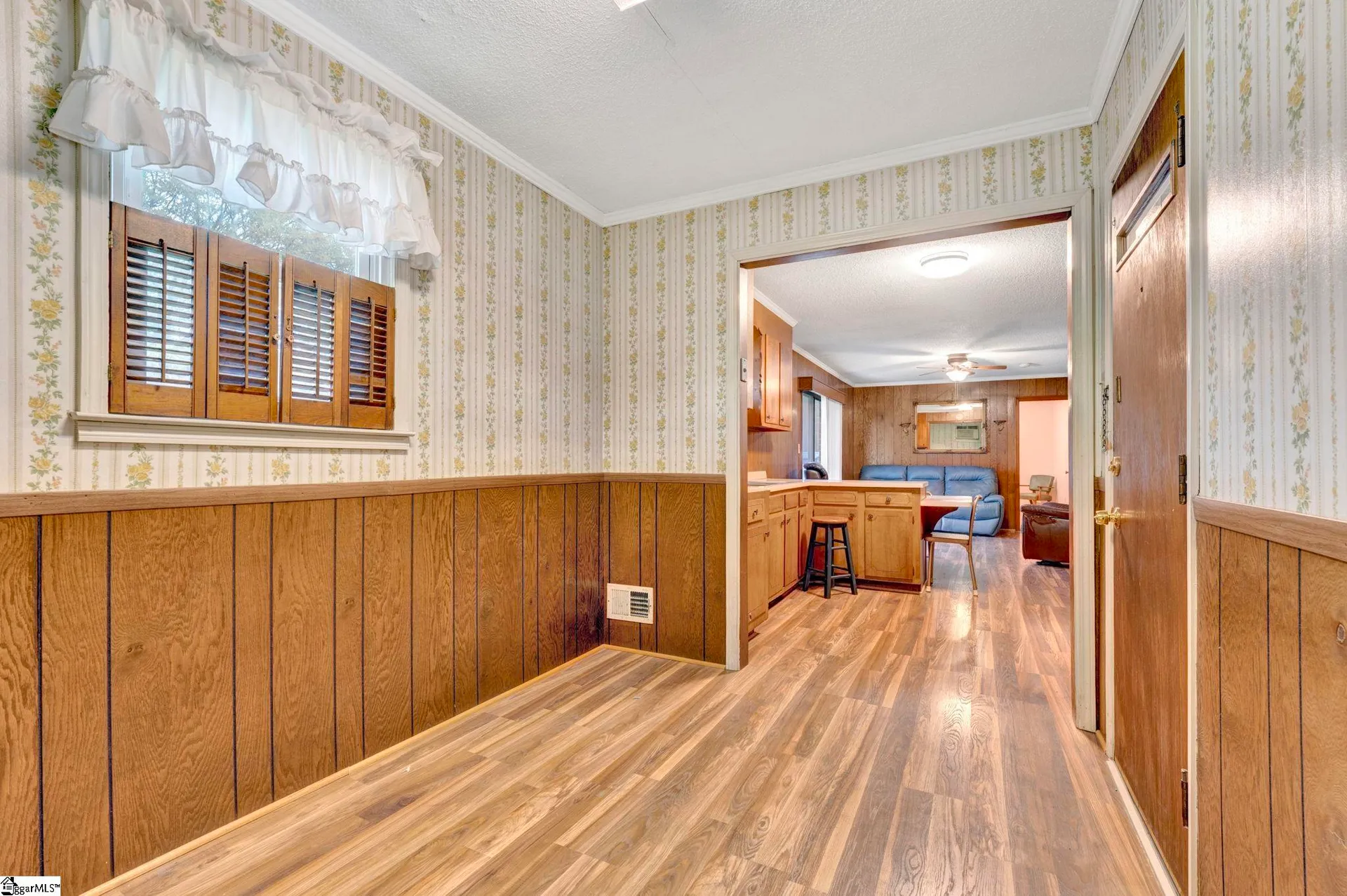 Property image 5 at 13 Monaview Street, Greenville, SC 29617