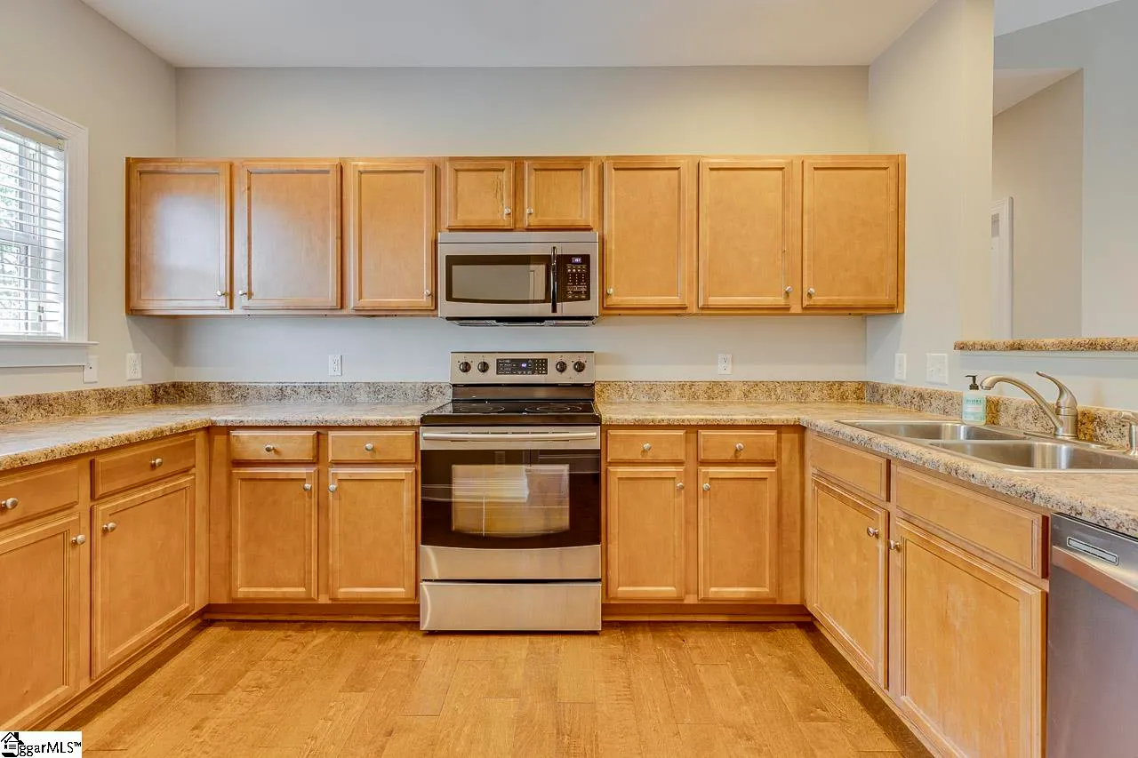 Property image 3 at 334 Easterlin Way, Greenville, SC 29607