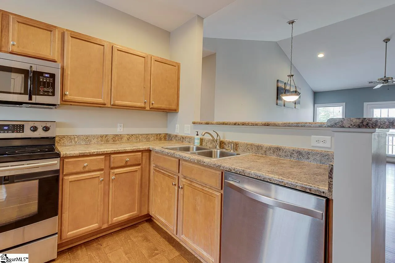 Property image 5 at 334 Easterlin Way, Greenville, SC 29607