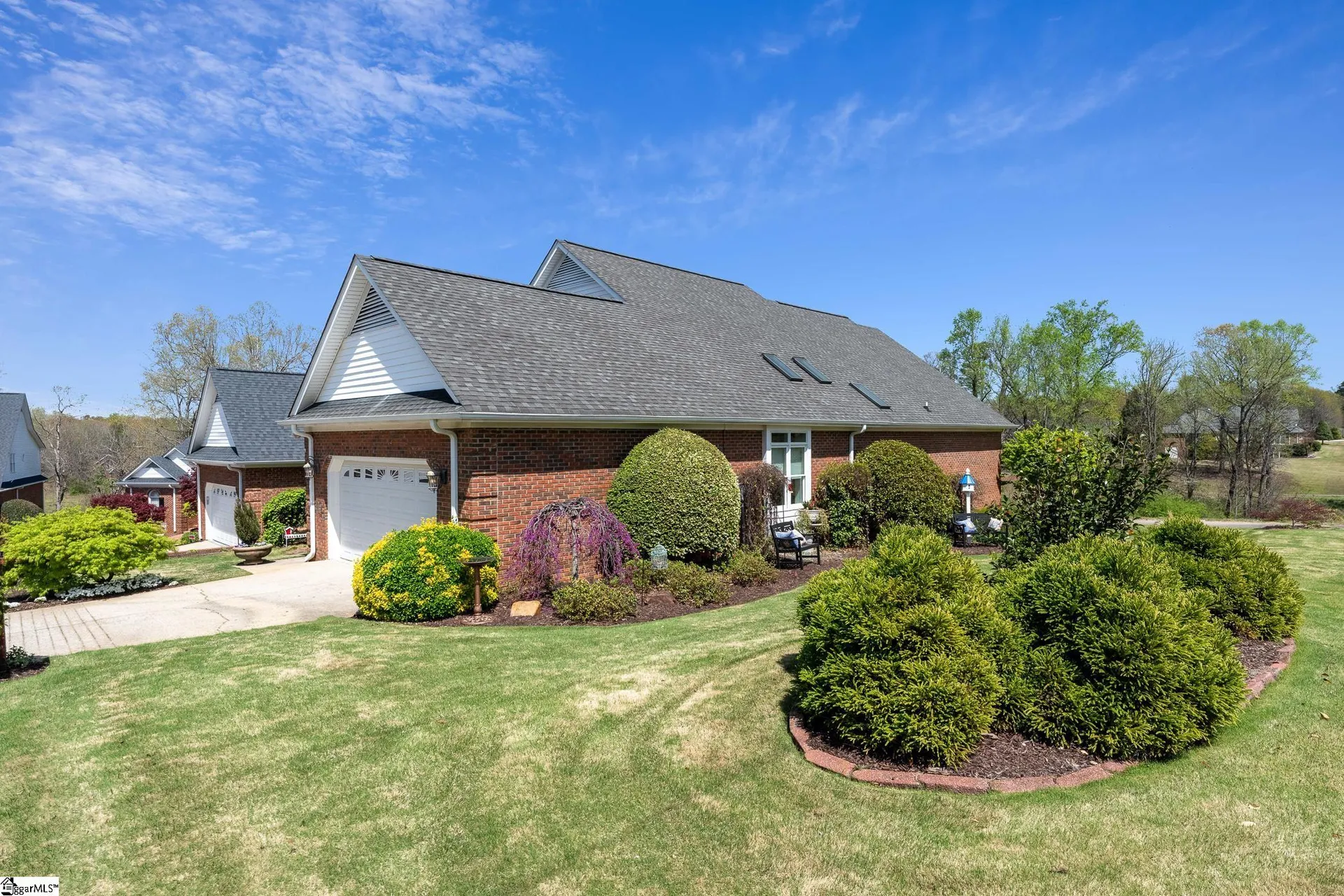 Property image 2 at 308 Greenview Circle, Greenville, SC 29609