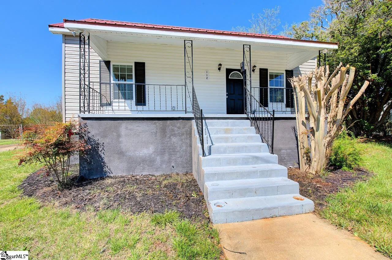 Property image 2 at 112 E Beattie Street, Liberty, SC 29657