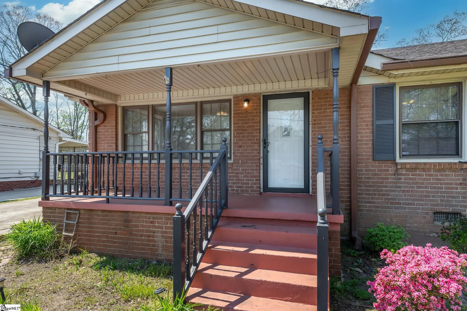 Property image 3 at 804 S Texas Avenue, Greenville, SC 29611