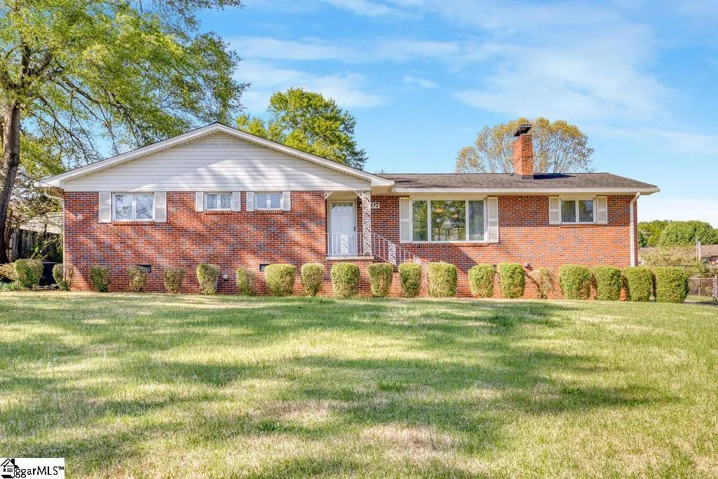 Western Hills, Greenville Community
