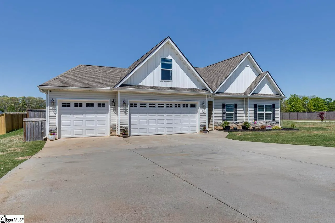 804 W Keepsake Lane