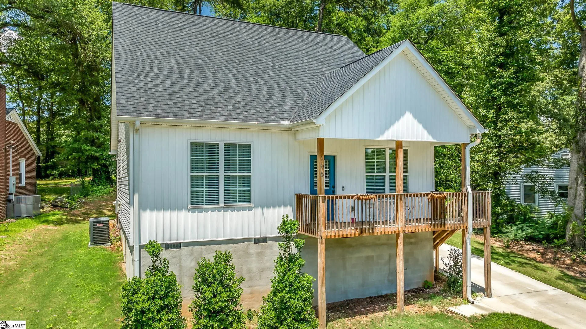 Paramount Park, Greenville Community