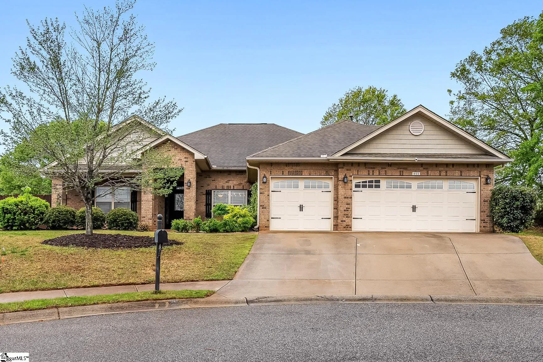 611 Hedgeapple Lane