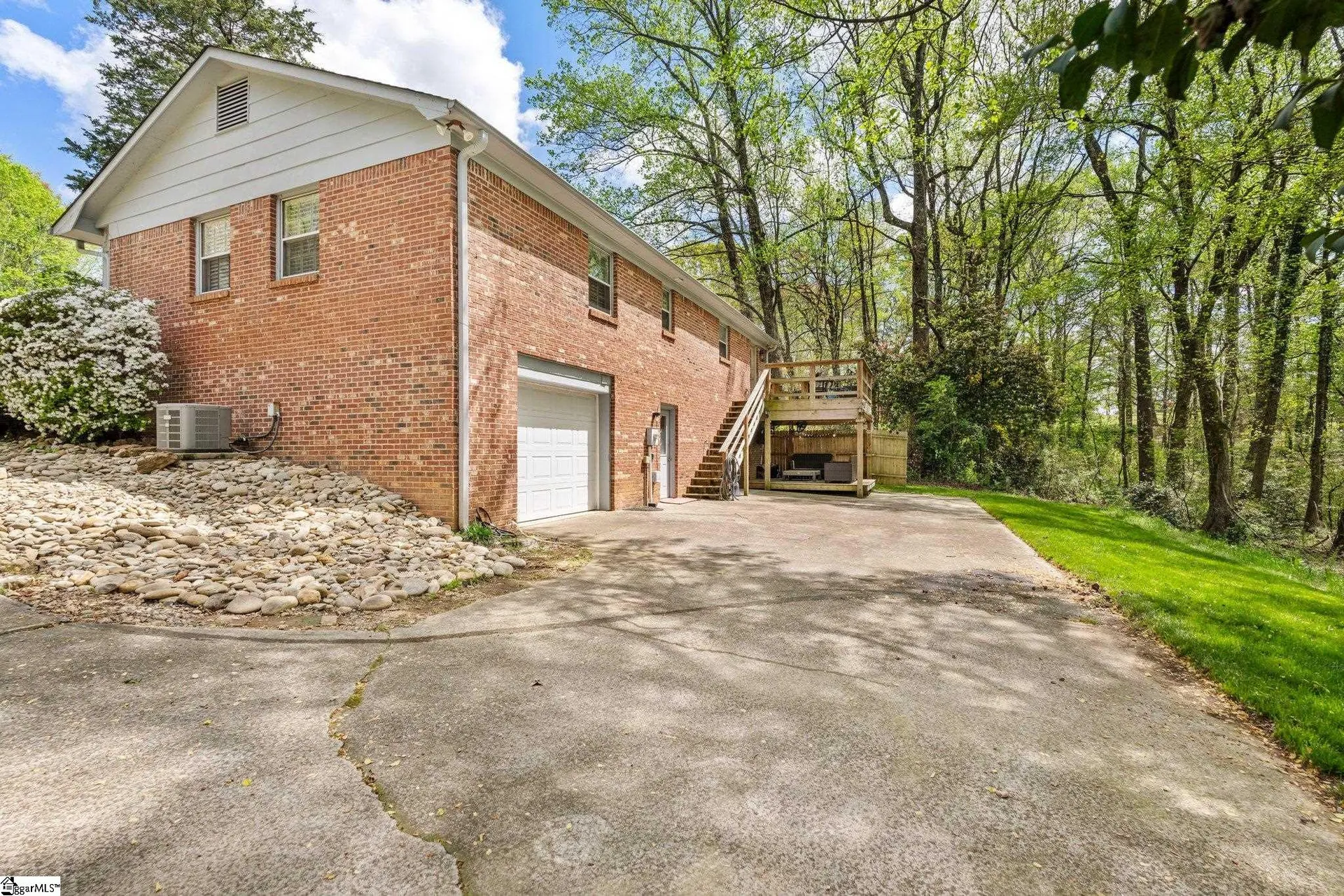 Property image 3 at 134 Hunters Trail, Greenville, SC 29615