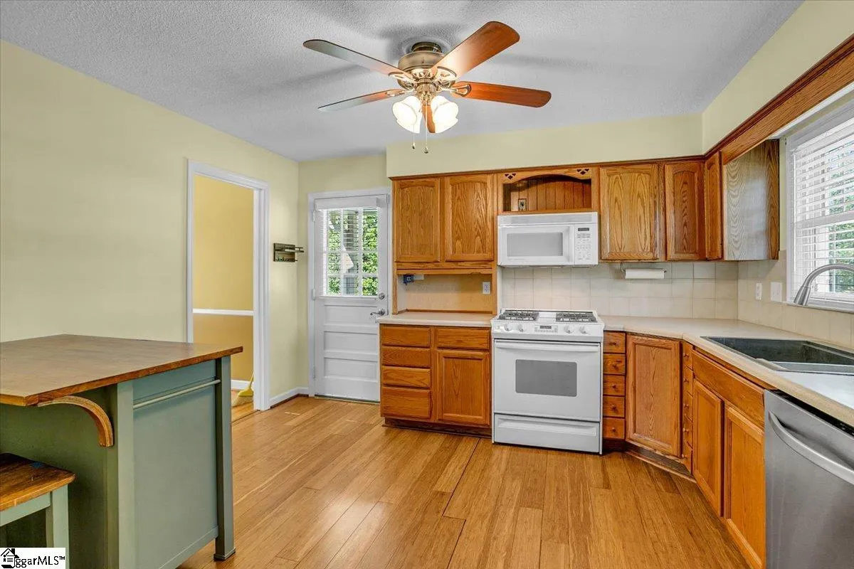 Property image 5 at 4900 Maplewood Drive, Greenville, SC 29615