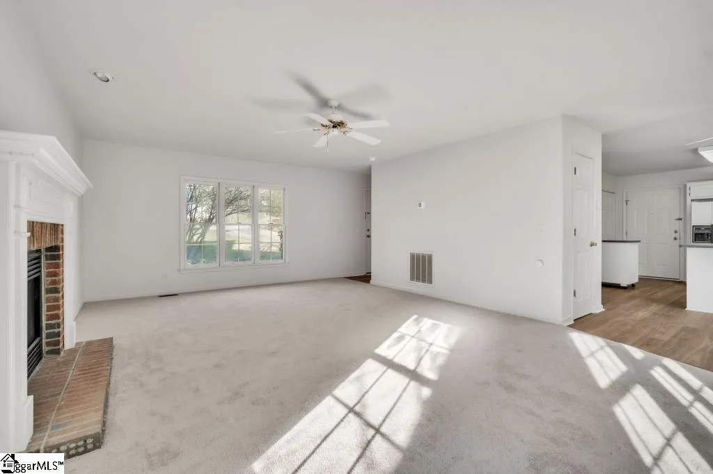 Property image 3 at 224 Ginger Lane, Taylors, SC 29687