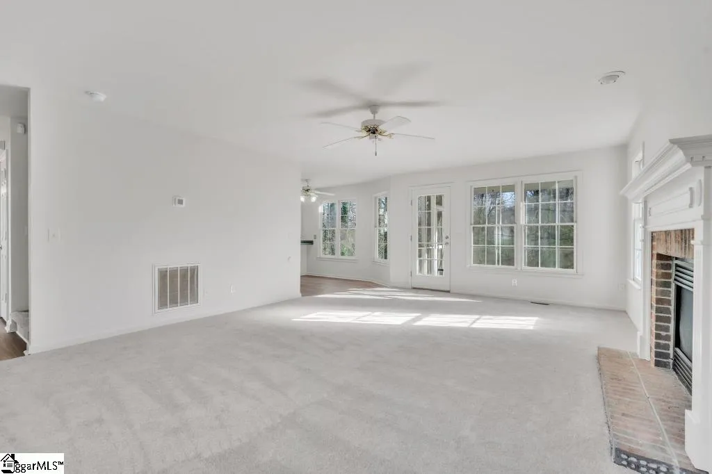 Property image 4 at 224 Ginger Lane, Taylors, SC 29687