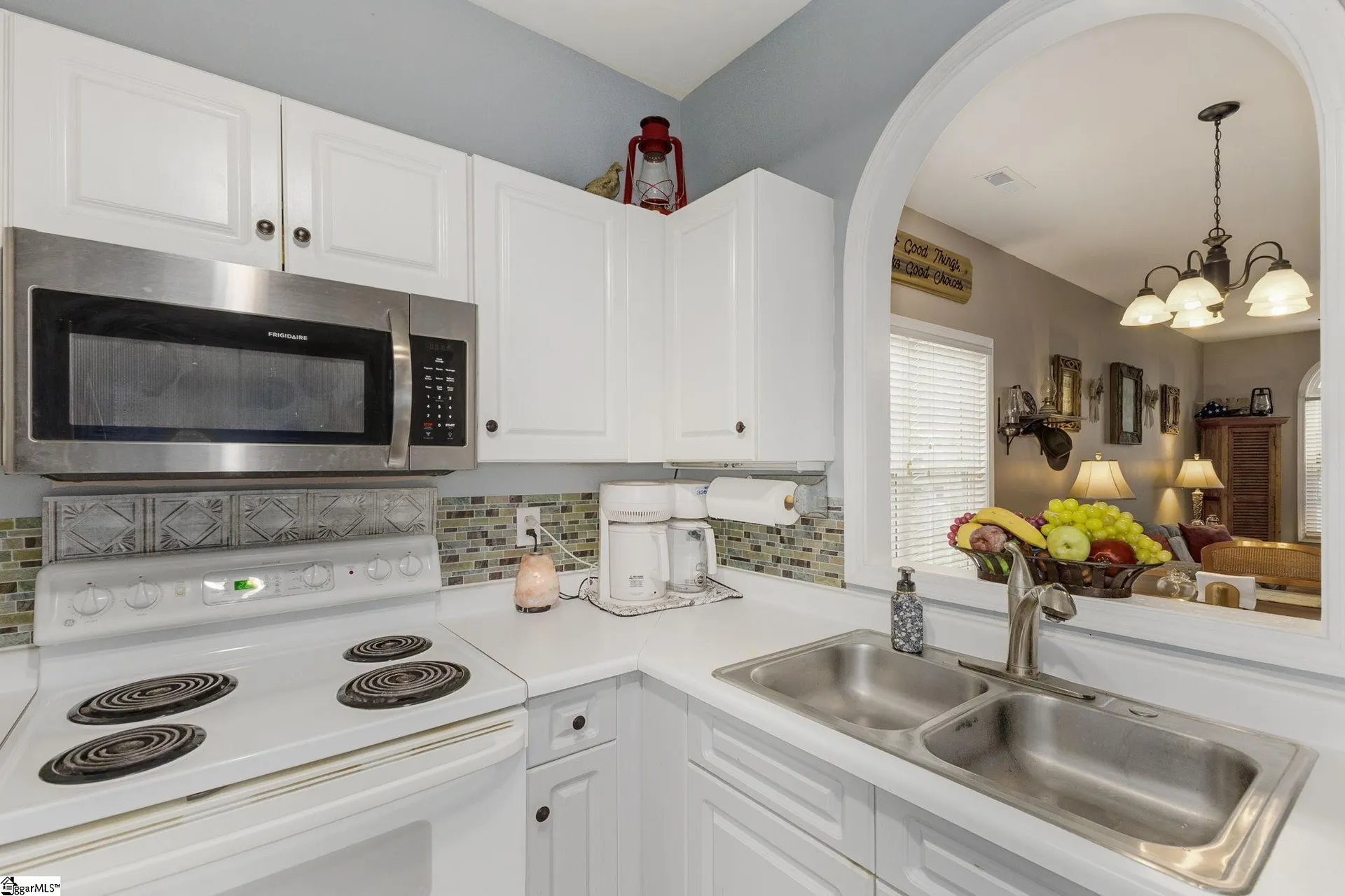 Property image 2 at 100 Huntress Drive, Greer, SC 29651