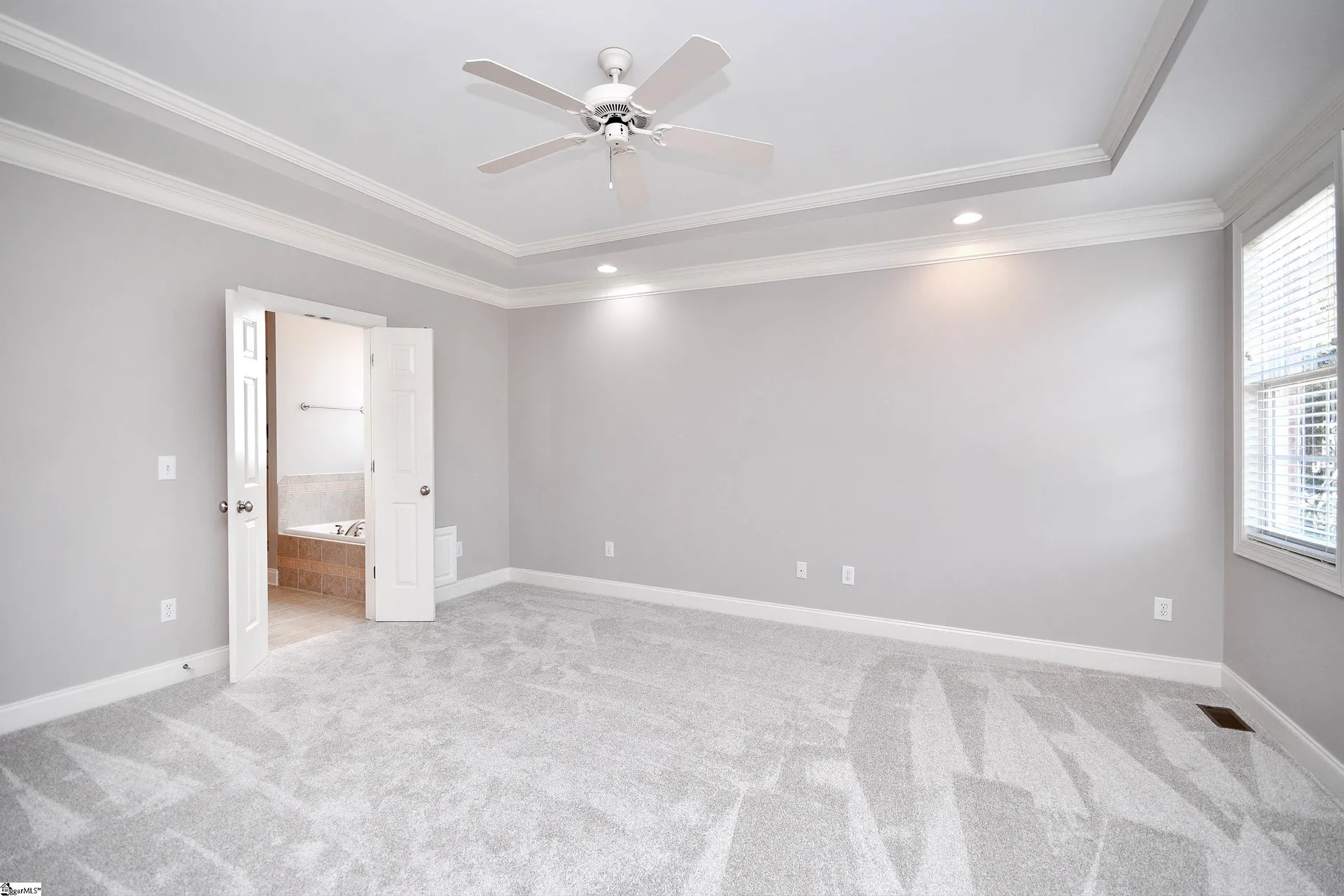 Property image 4 at 8 Lone Oak Avenue, Simpsonville, SC 29681