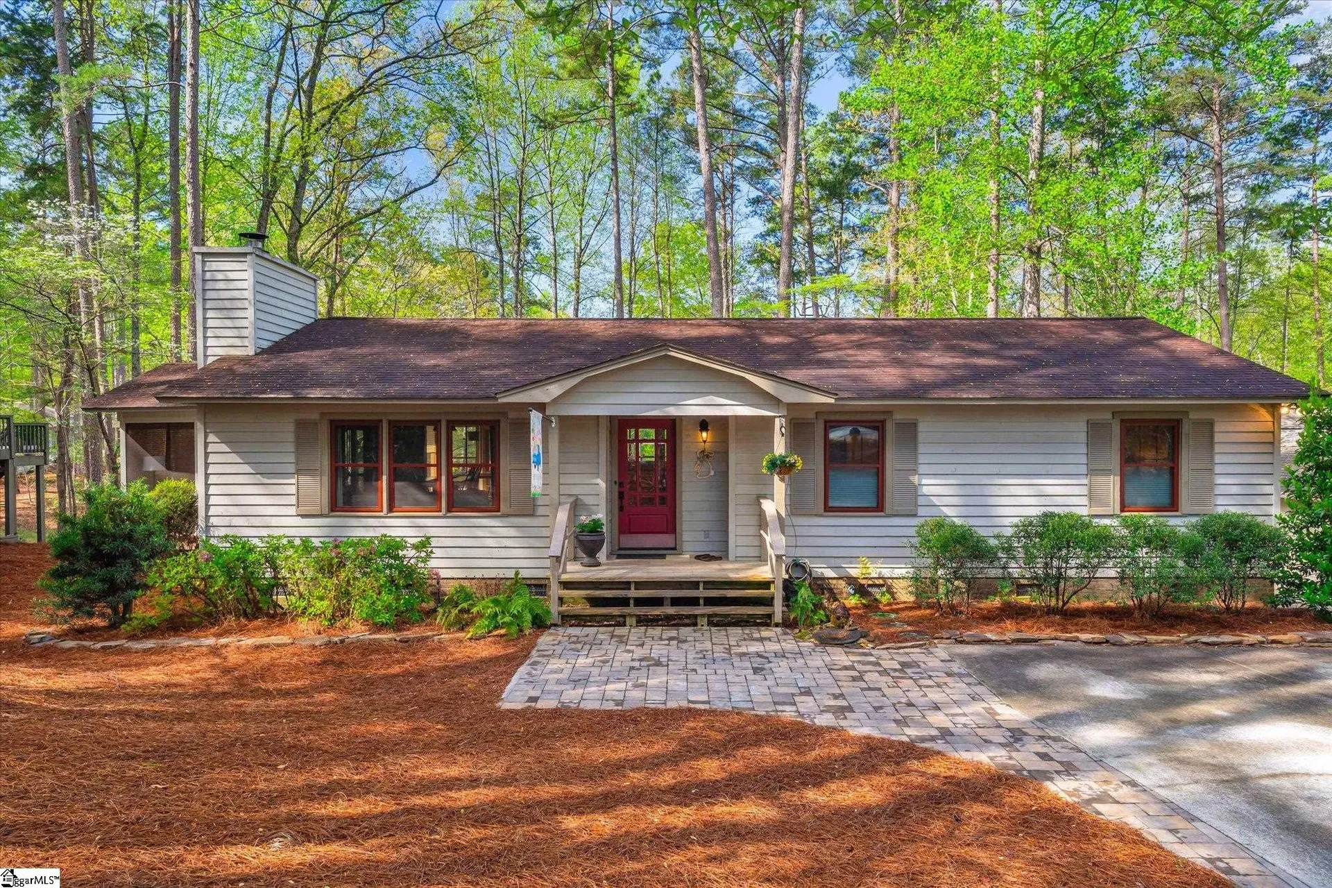 323 Long Reach Drive