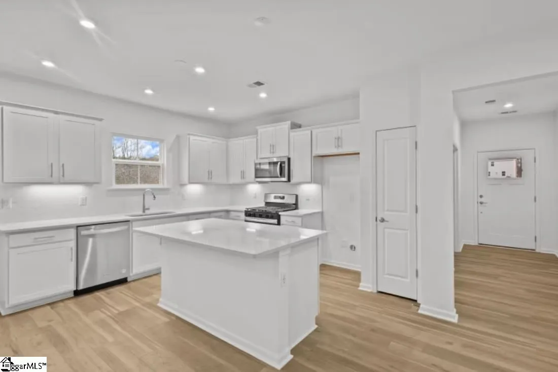 Property image 3 at 1031 Whitefox Drive, Spartanburg, SC 29307