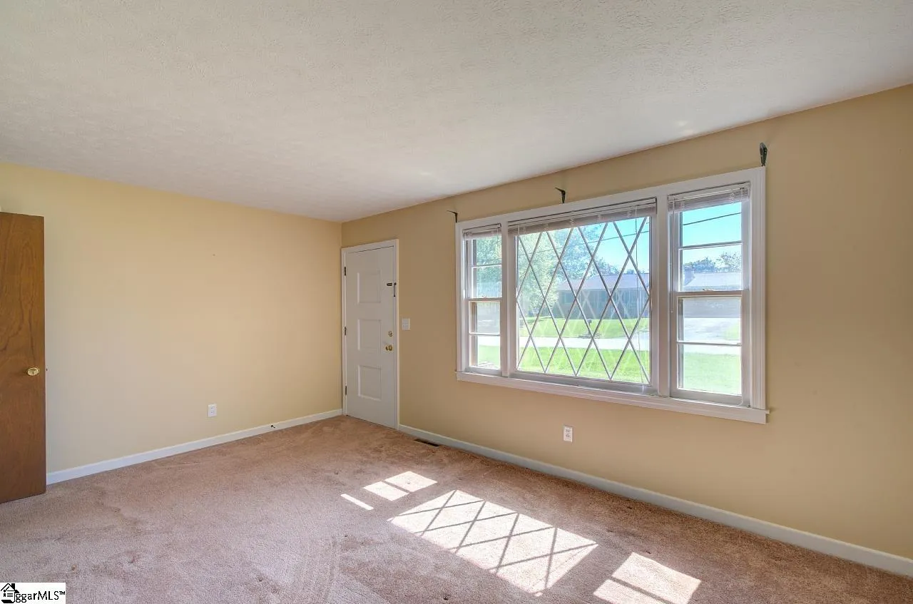 Property image 5 at 17 Konnarock Circle, Greenville, SC 29617