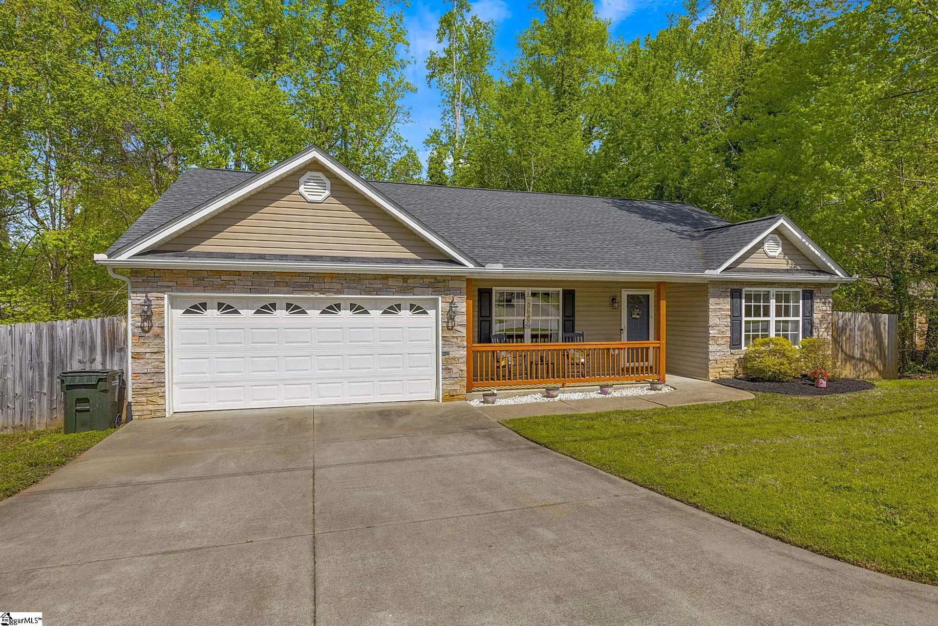 Property image 2 at 221 Harris Drive, Greer, SC 29651