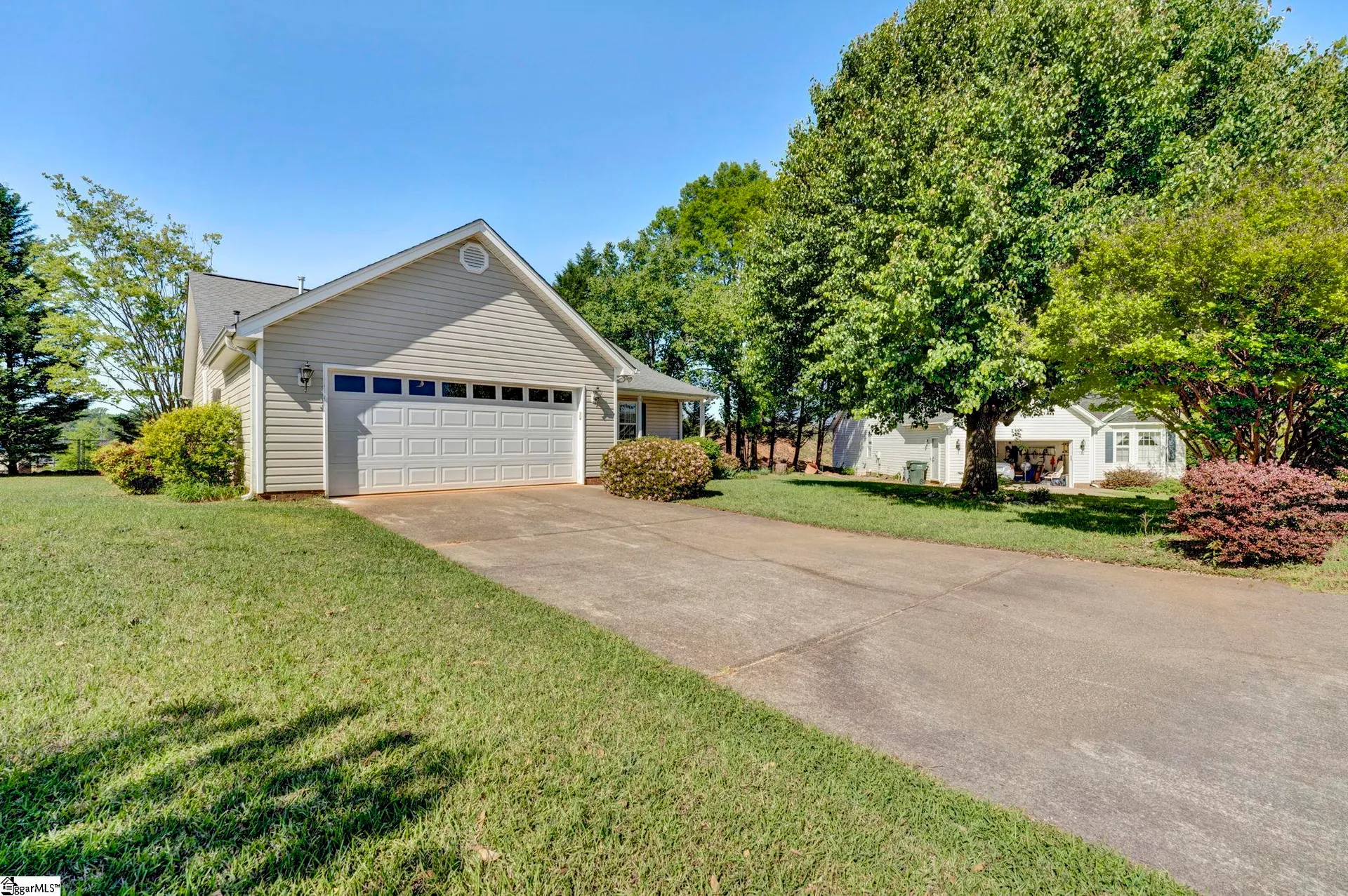 Property image 2 at 121 Meadow Hill Way, Taylors, SC 29687-5348