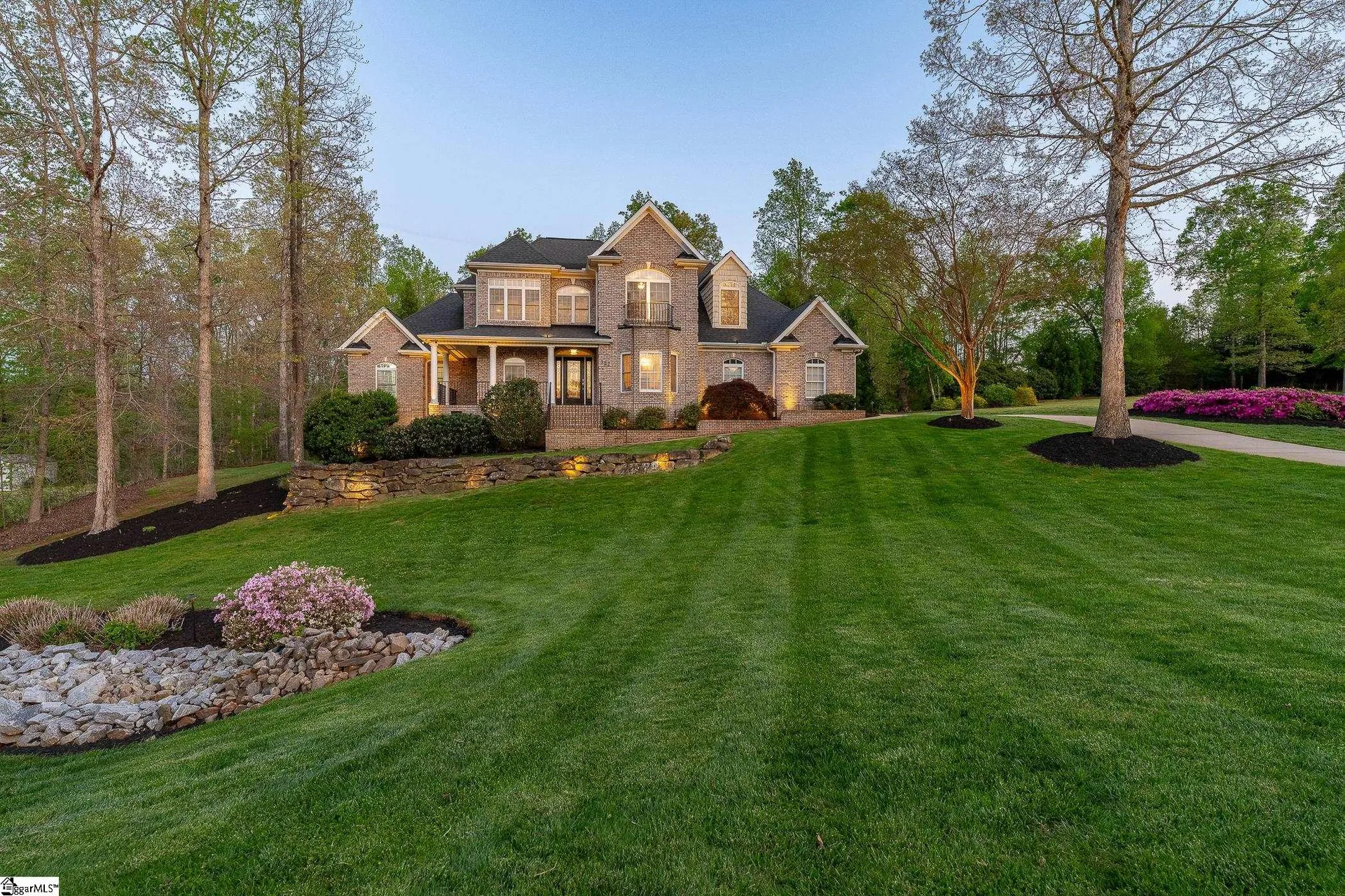127 Warren Drive