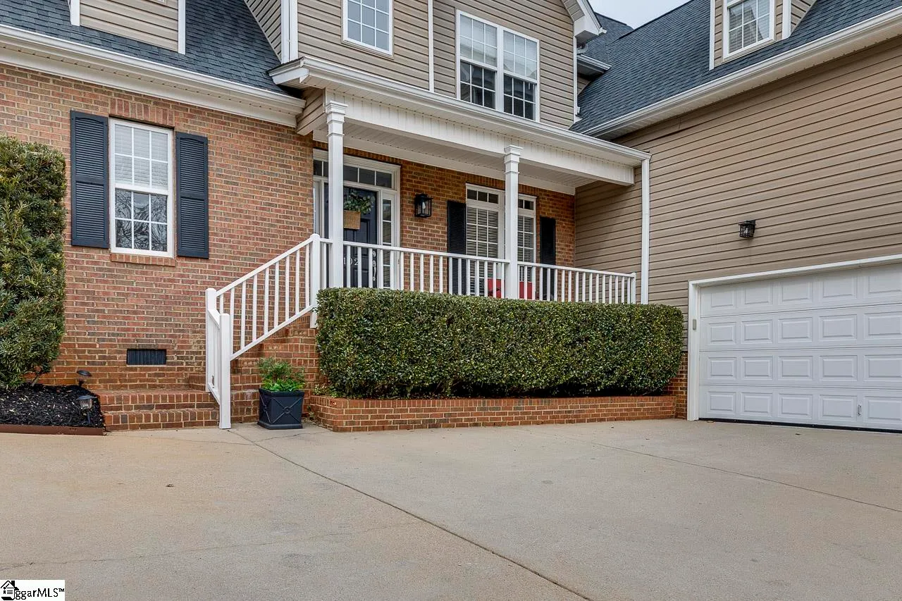 Property image 2 at 102 Beckworth Drive, Taylors, SC 29687