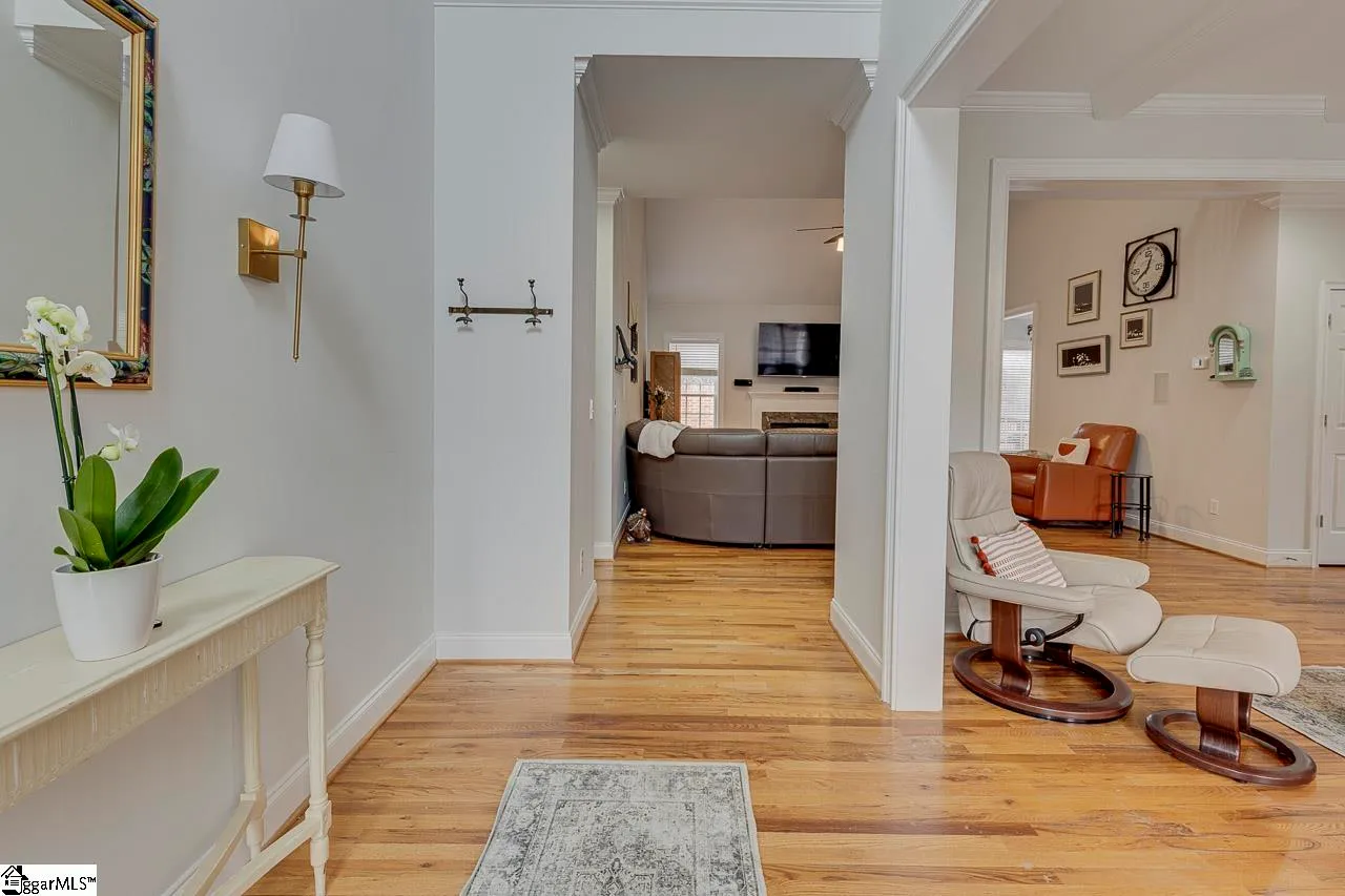 Property image 3 at 102 Beckworth Drive, Taylors, SC 29687