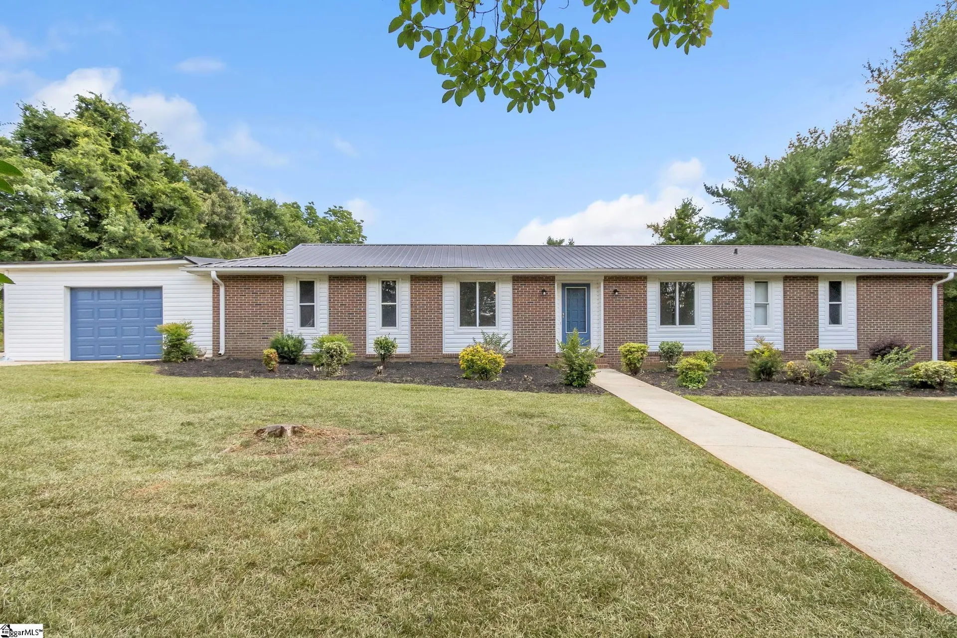 107 Carriage Lane