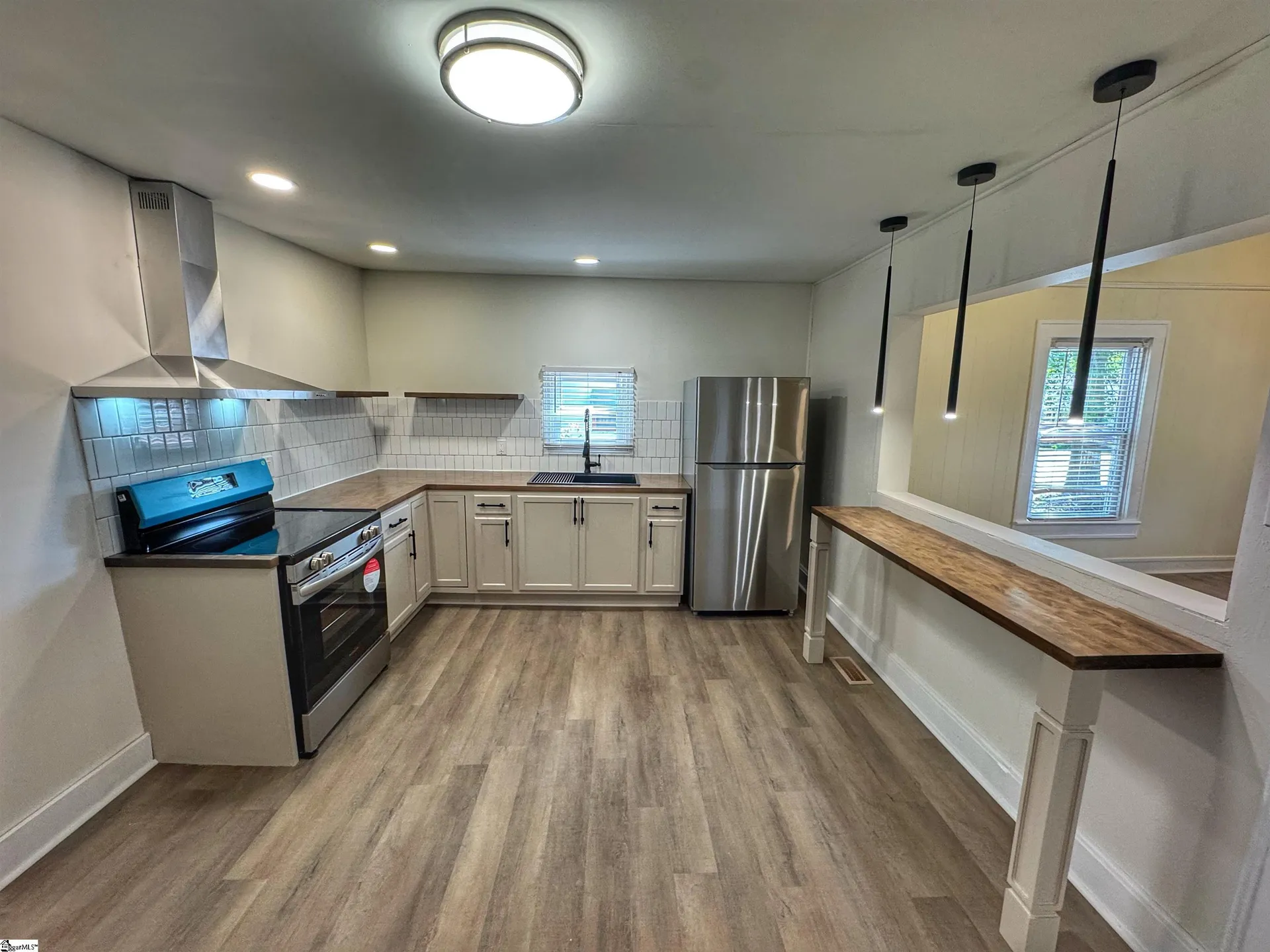 Property image 5 at 333 Buncombe Street, Woodruff, SC 29388