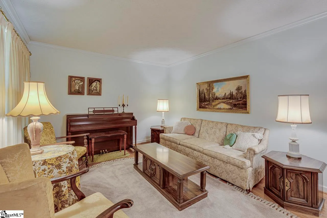 Property image 4 at 10 Whitman Drive, Taylors, SC 29687