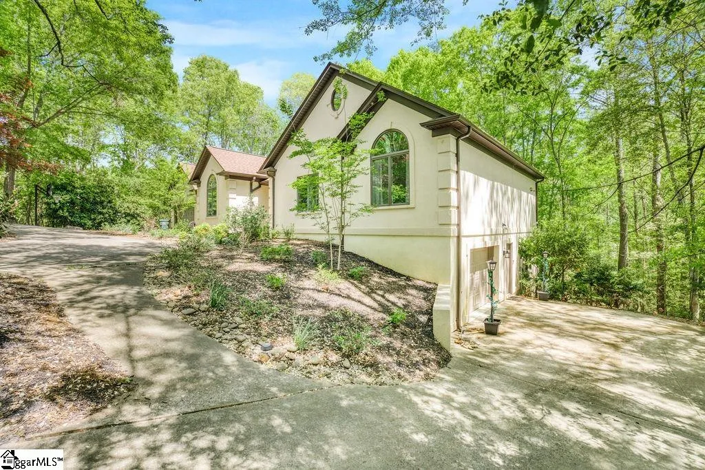 Property image 2 at 228 Muirfield Drive, Spartanburg, SC 29306-6630