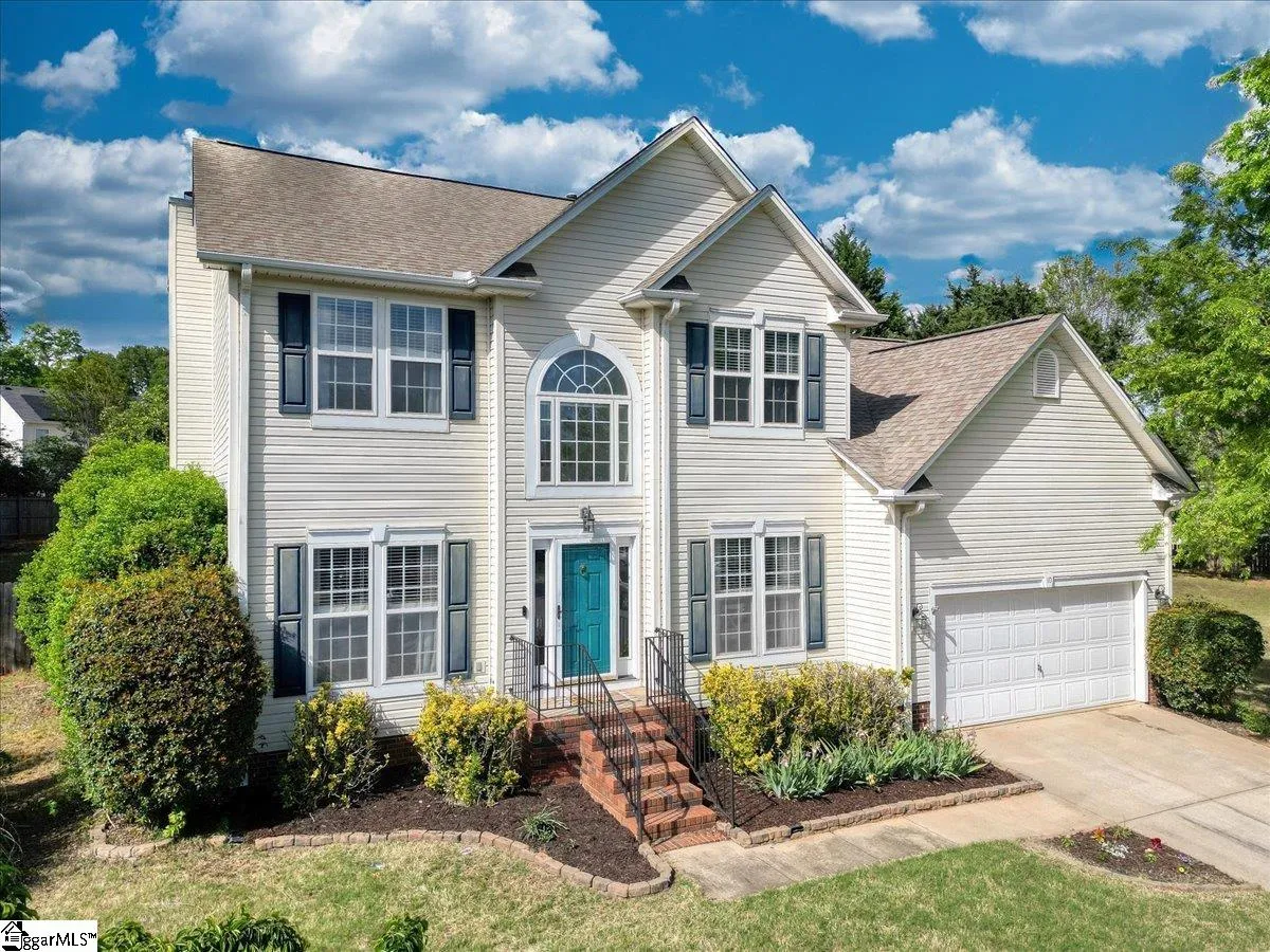 Property image 2 at 10 Avenel Court, Simpsonville, SC 29681