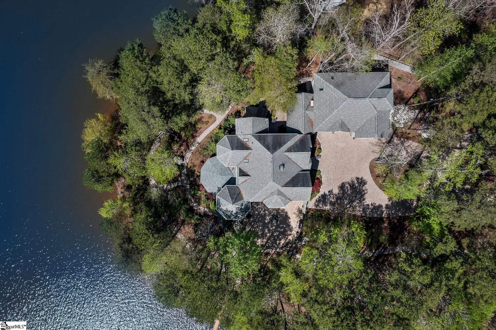 Property image 2 at 246 E Waters Edge Lane, West Union, SC 29696