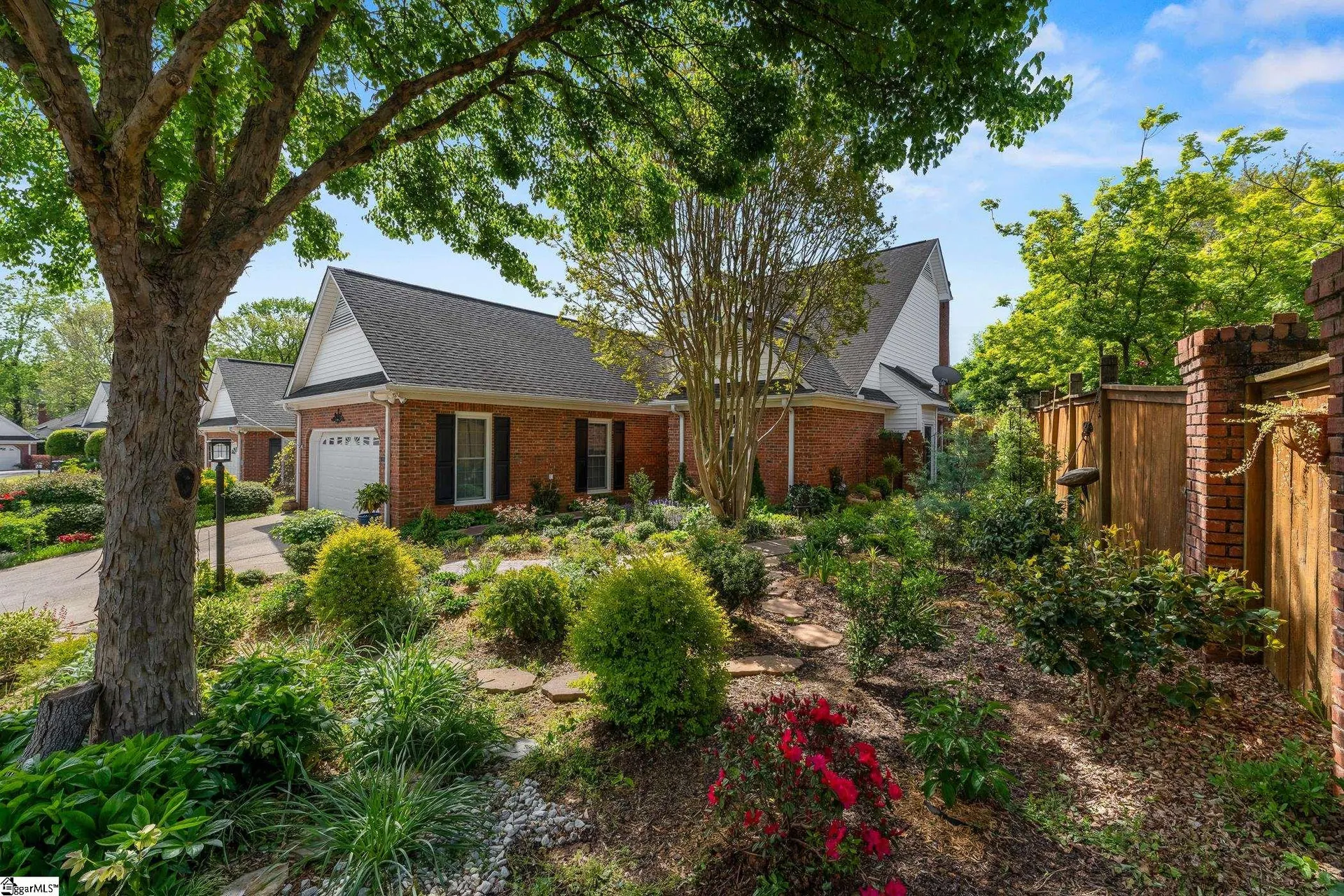 Property image 4 at 231 Greenview Circle, Greenville, SC 29609