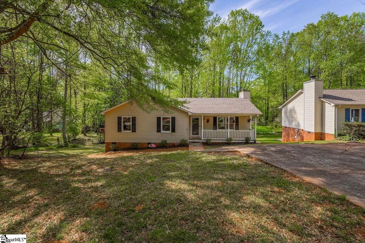 Property image 3 at 1012 Ken S Place, Taylors, SC 29687-4457