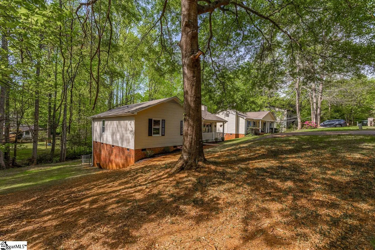 Property image 5 at 1012 Ken S Place, Taylors, SC 29687-4457