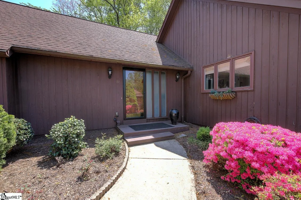 Property image 2 at 32 Creekside Way, Greenville, SC 29609