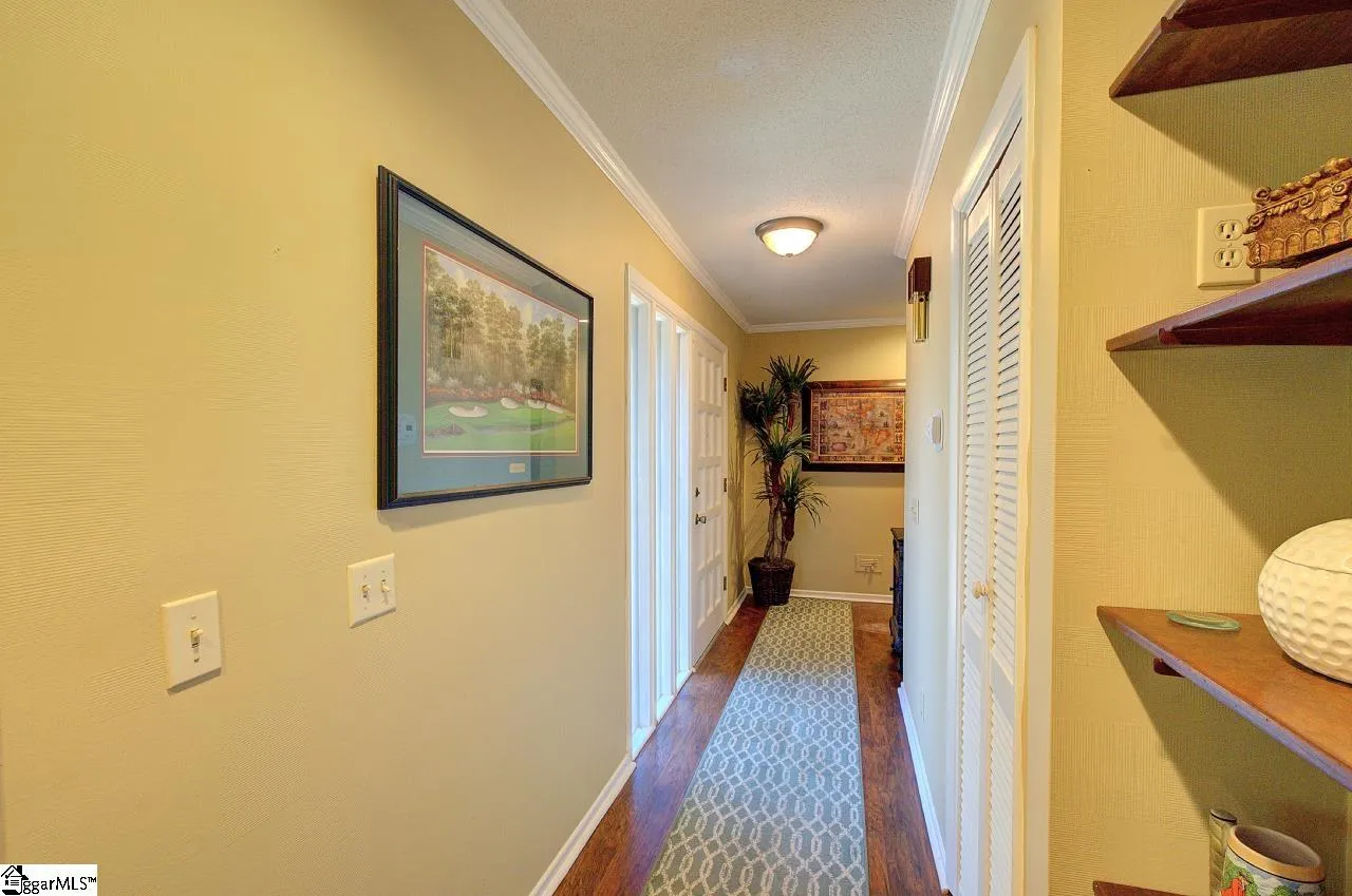 Property image 4 at 32 Creekside Way, Greenville, SC 29609
