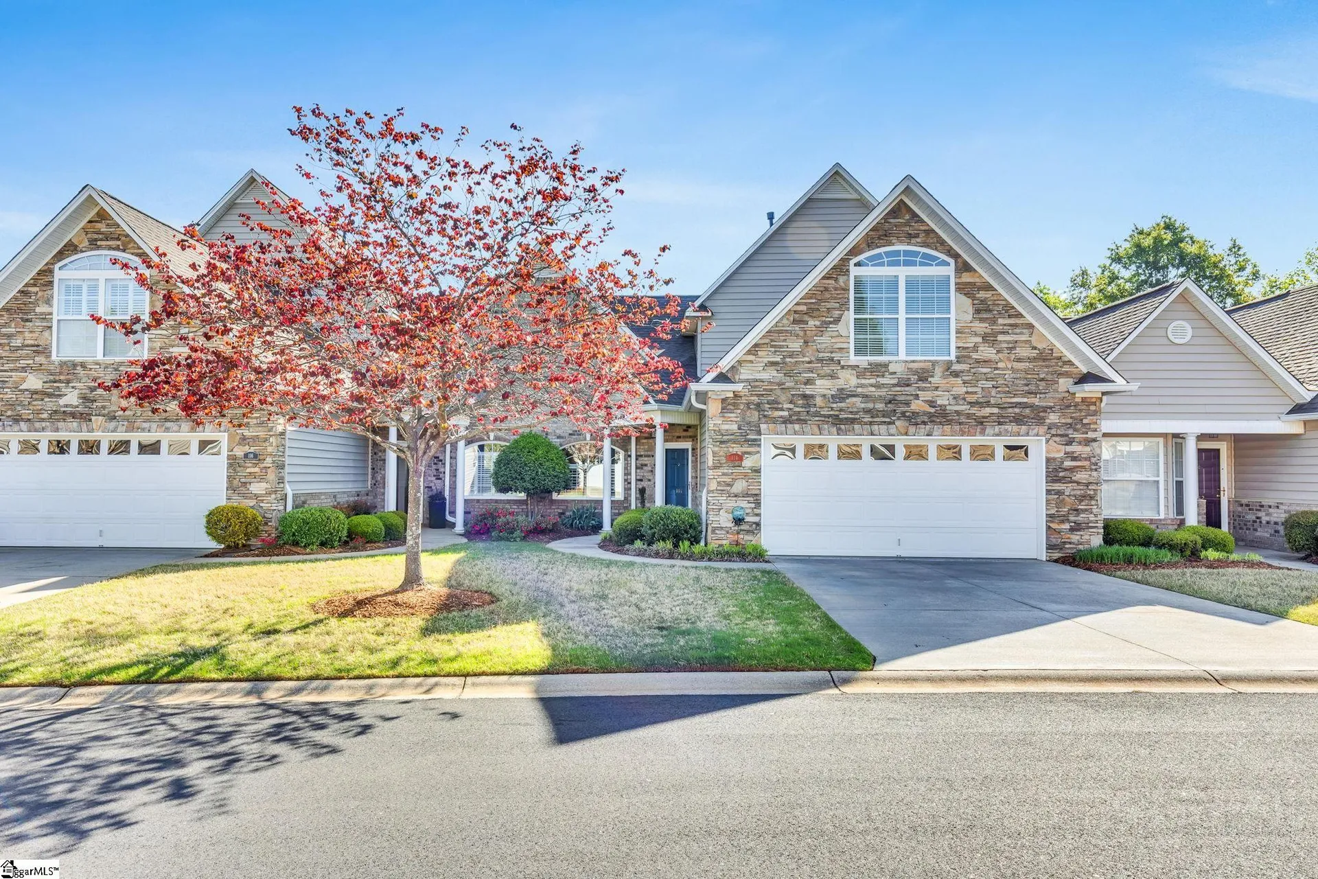 Pelham Springs, Greenville Community