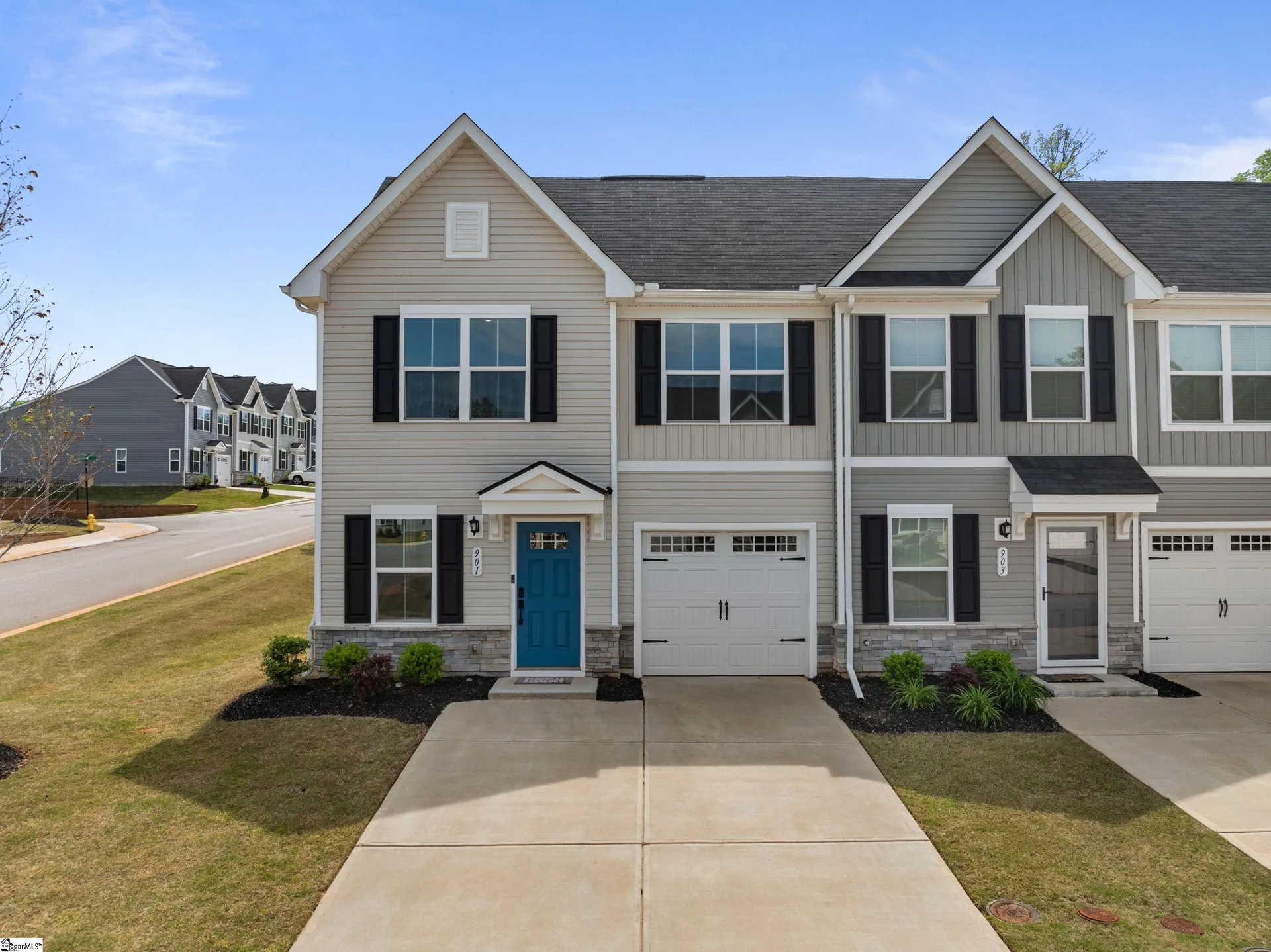 901 Leyburn Lane