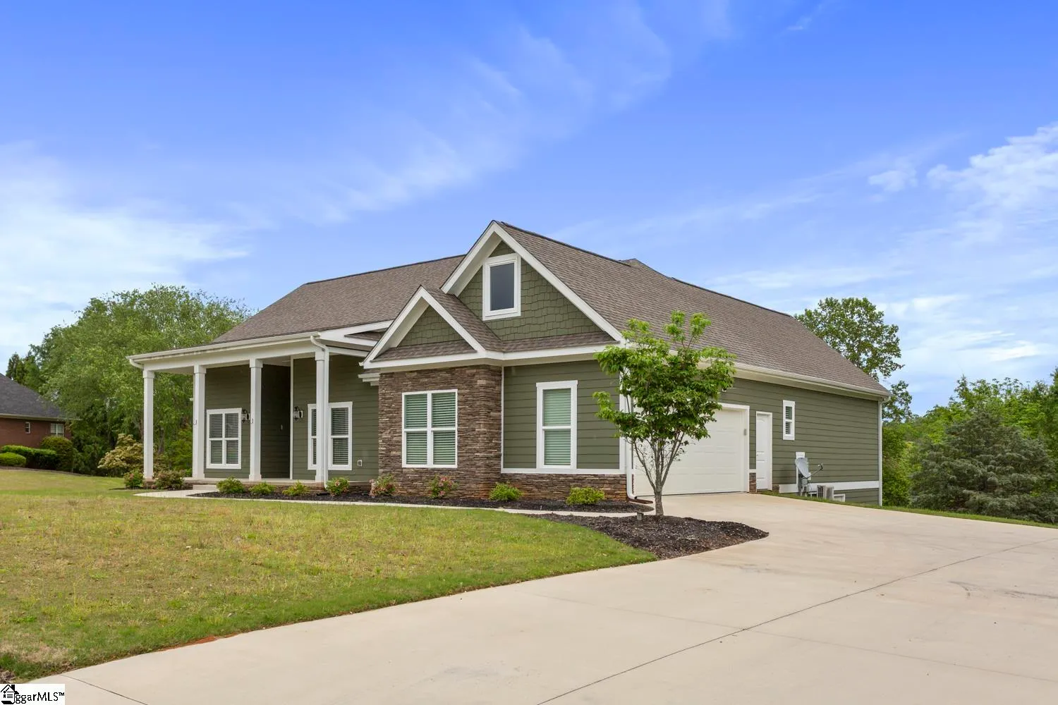 Property image 3 at 601 S Acorn Way, Seneca, SC 29672