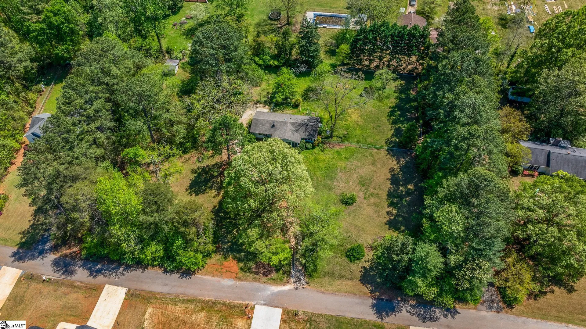 Property image 2 at 325 Wall Street, Campobello, SC 29322