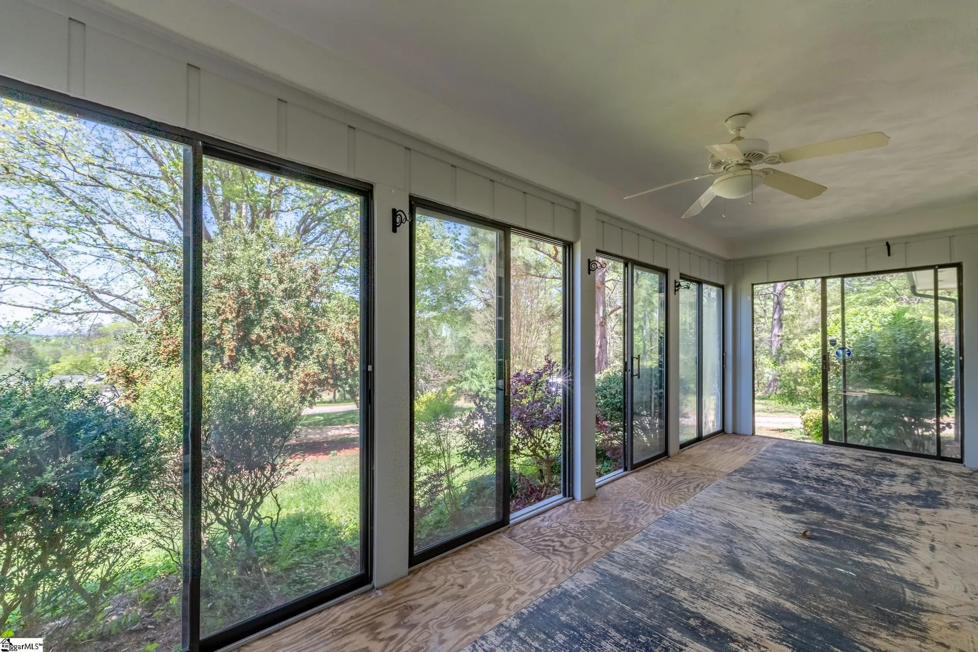 Property image 4 at 325 Wall Street, Campobello, SC 29322
