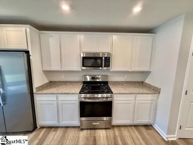 Property image 2 at 1226 Forestbrook Lane, Spartanburg, SC 29303