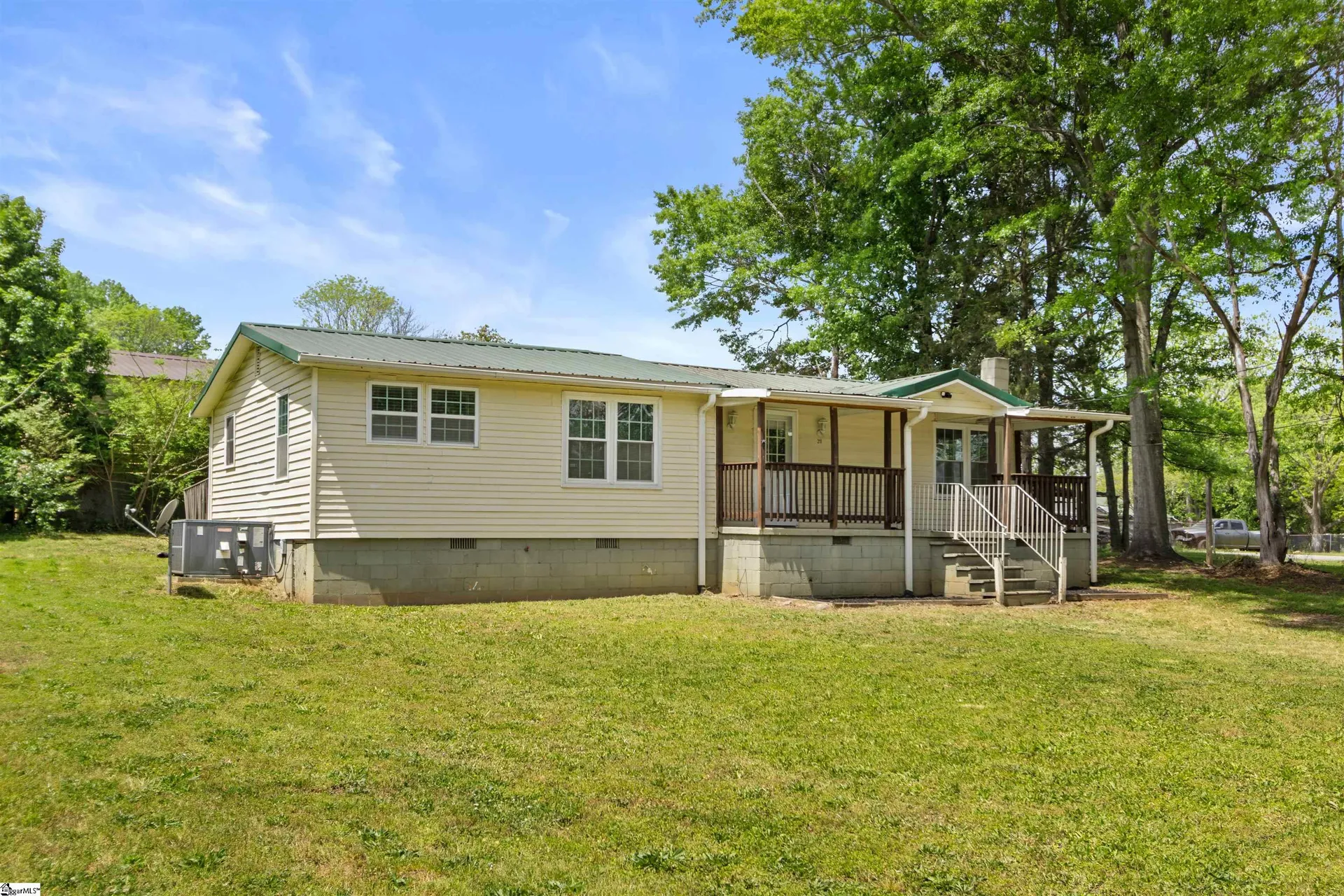 Property image 4 at 211 Spruce Street, Greenville, SC 29611