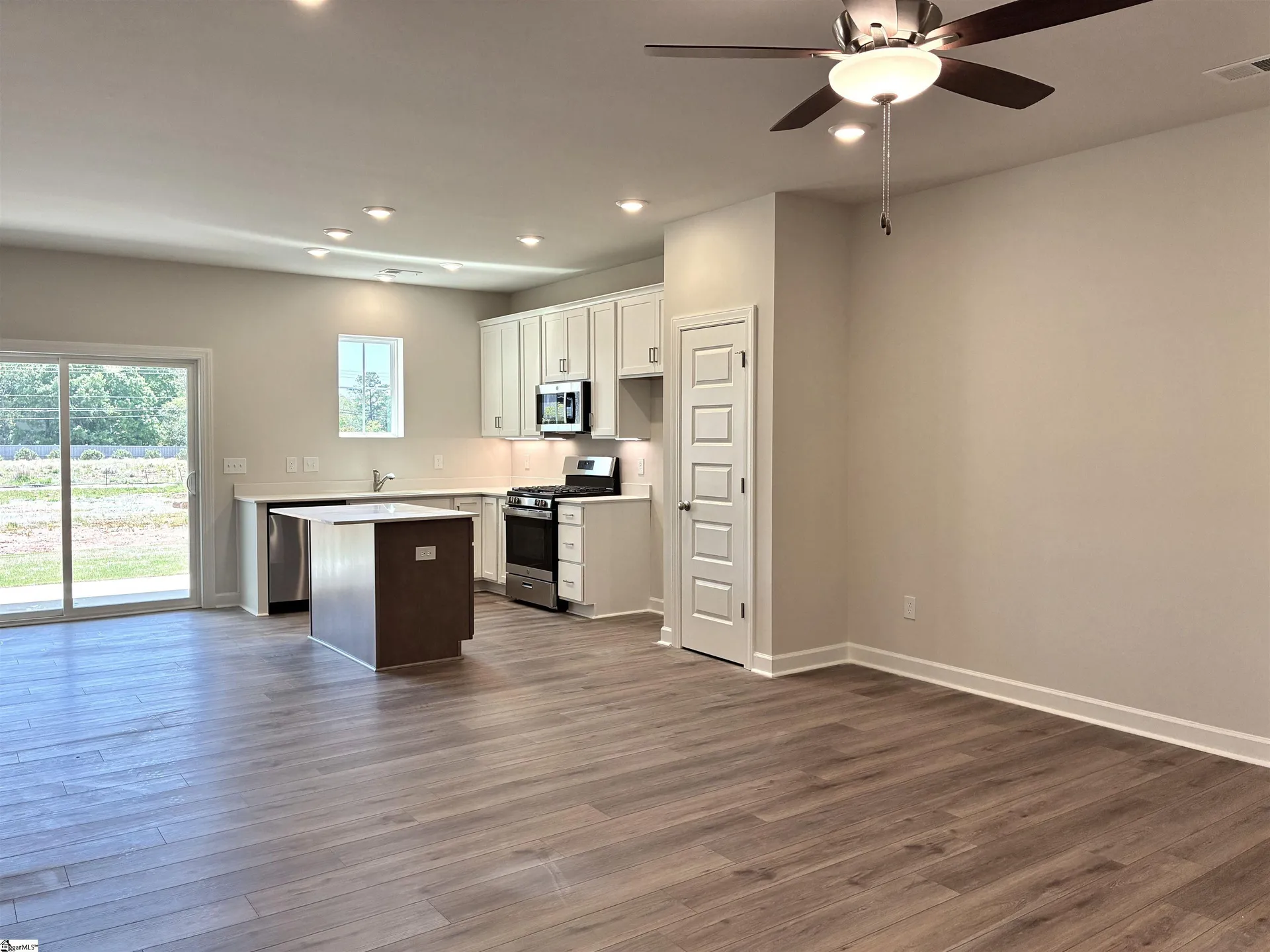Property image 3 at 215 Crimson Tree Court, Greenville, SC 29607