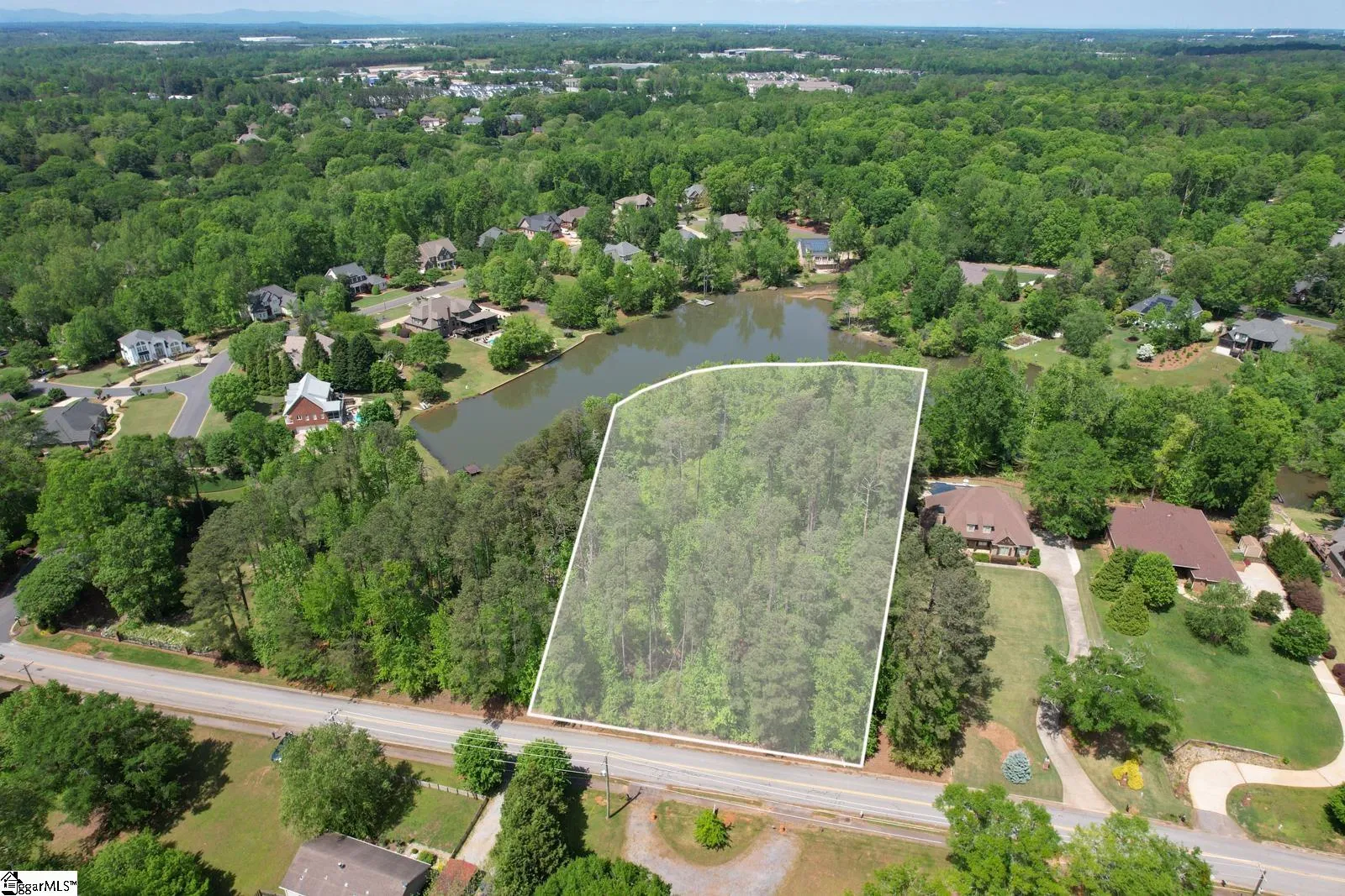 Cates Pond, Spartanburg Community