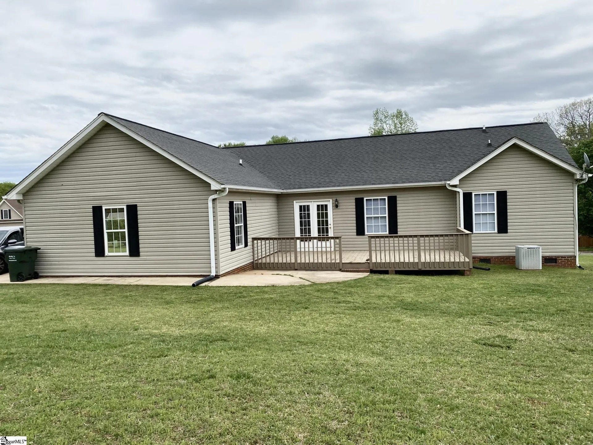 Property image 2 at 108 Brooke Lee Circle, Taylors, SC 29687