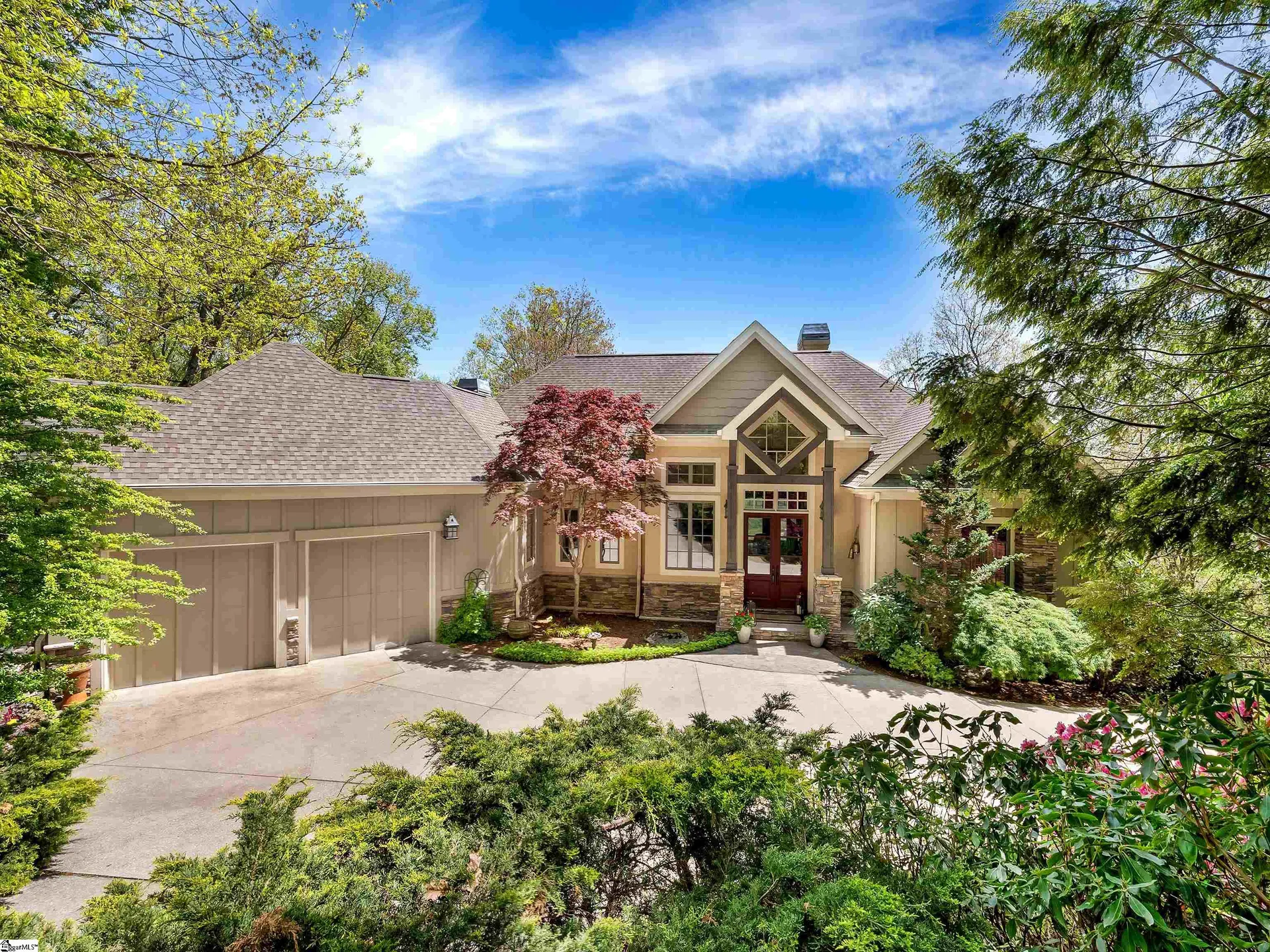 11 Moss Falls Lane