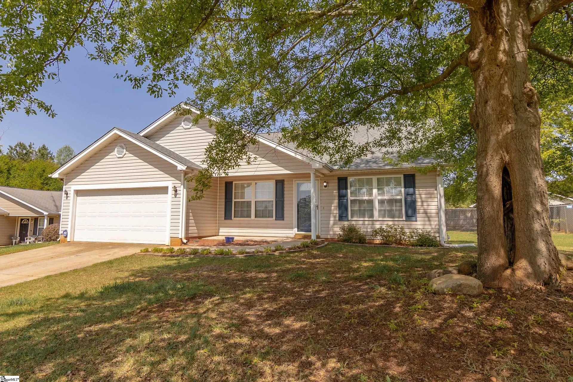 Casa Del Rio, Anderson Community